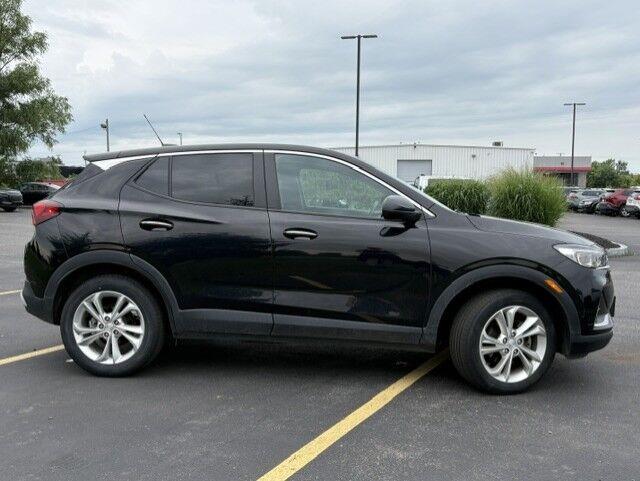 Used 2022 Ebony Twilight Metallic Buick Preferred image 15