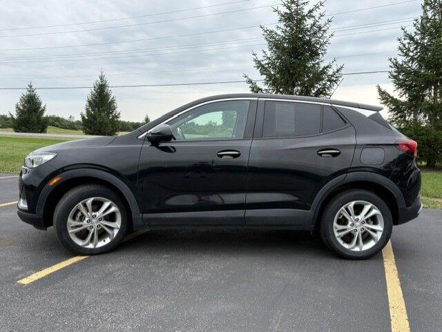 Used 2022 Ebony Twilight Metallic Buick Preferred image 9