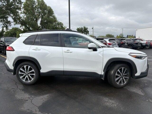 Certified Used 2024 Wind Chill Pearl Toyota XLE image 15