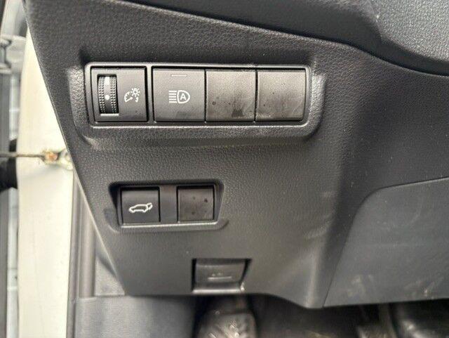 Certified Used 2024 Wind Chill Pearl Toyota XLE image 18