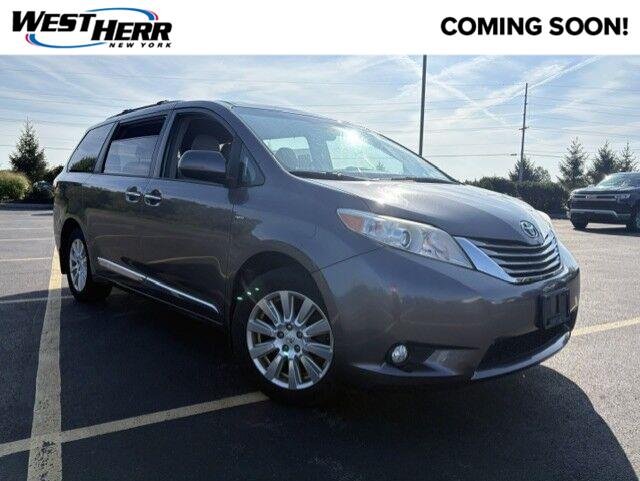 2017 Toyota Sienna XLE 7-Passenger AWD