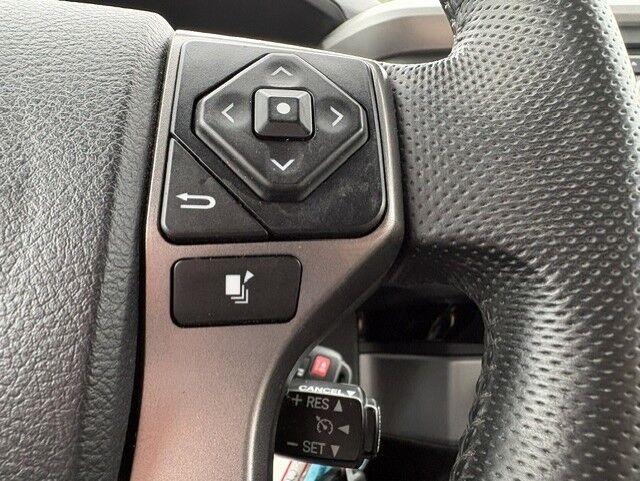 Used 2016 Magnetic Gray Metallic Toyota SR5 V6 image 21