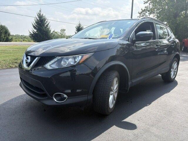 Used 2018 Magnetic Black Nissan SV image 6