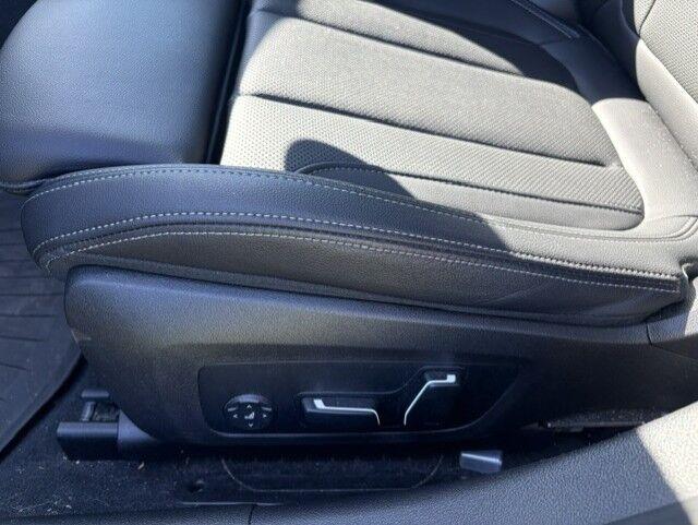 Used 2025 Black Sapphire Metallic BMW 330i xDrive image 19
