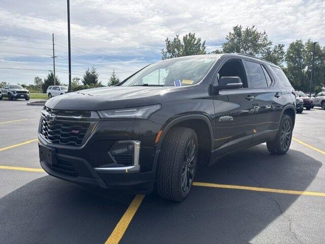 Used 2023 Mosaic Black Metallic Chevrolet RS image 6