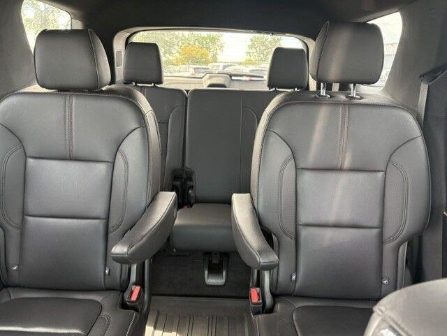 Used 2023 Mosaic Black Metallic Chevrolet RS image 15