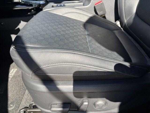 Used 2021 Starbright Yellow/Black Roof Kia SX Turbo image 15
