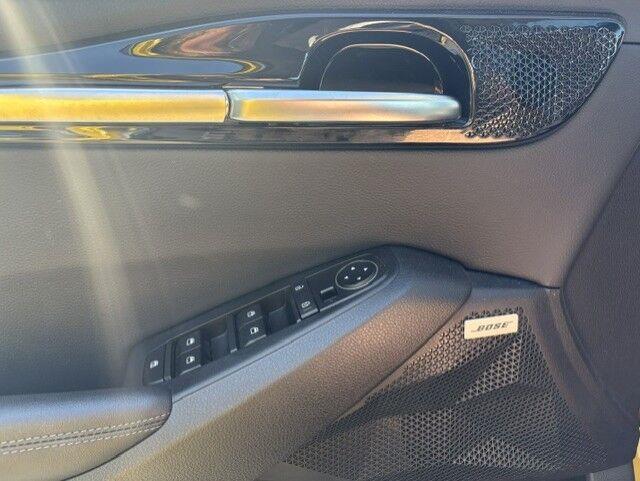 Used 2021 Starbright Yellow/Black Roof Kia SX Turbo image 11