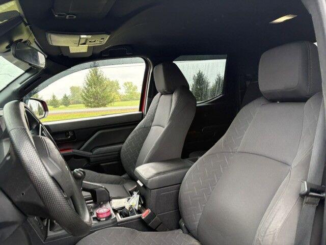 Used 2025 Supersonic Red Toyota SR image 5