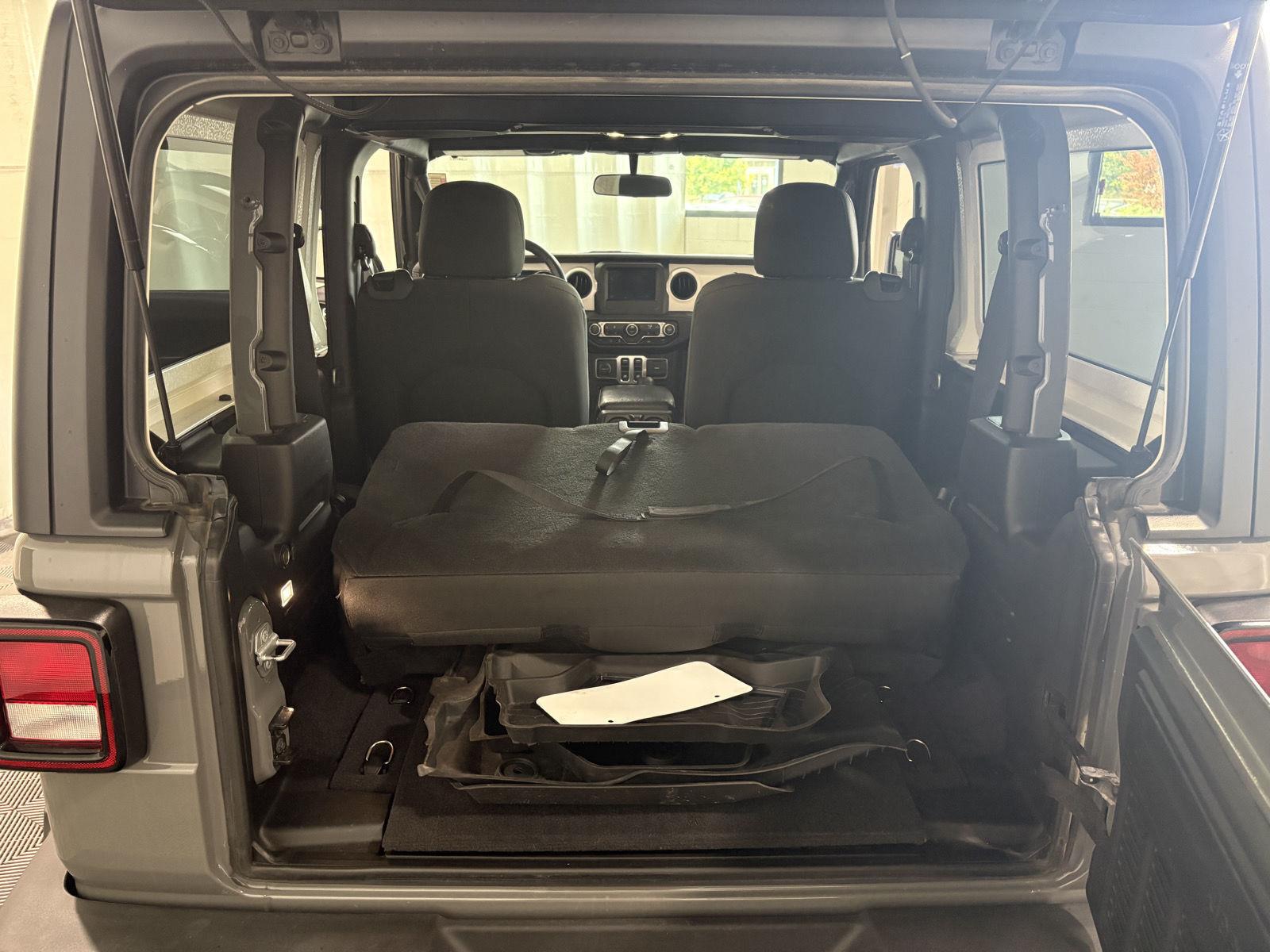 Used 2021 Sting-Gray Clearcoat Jeep Islander image 20