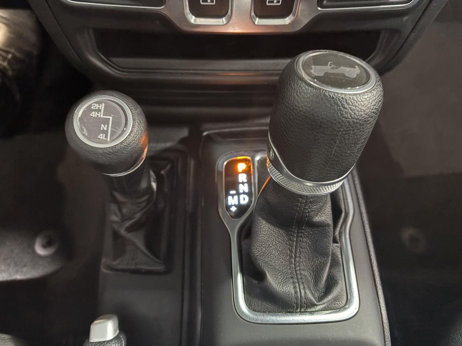 Used 2021 Sting-Gray Clearcoat Jeep Islander image 11