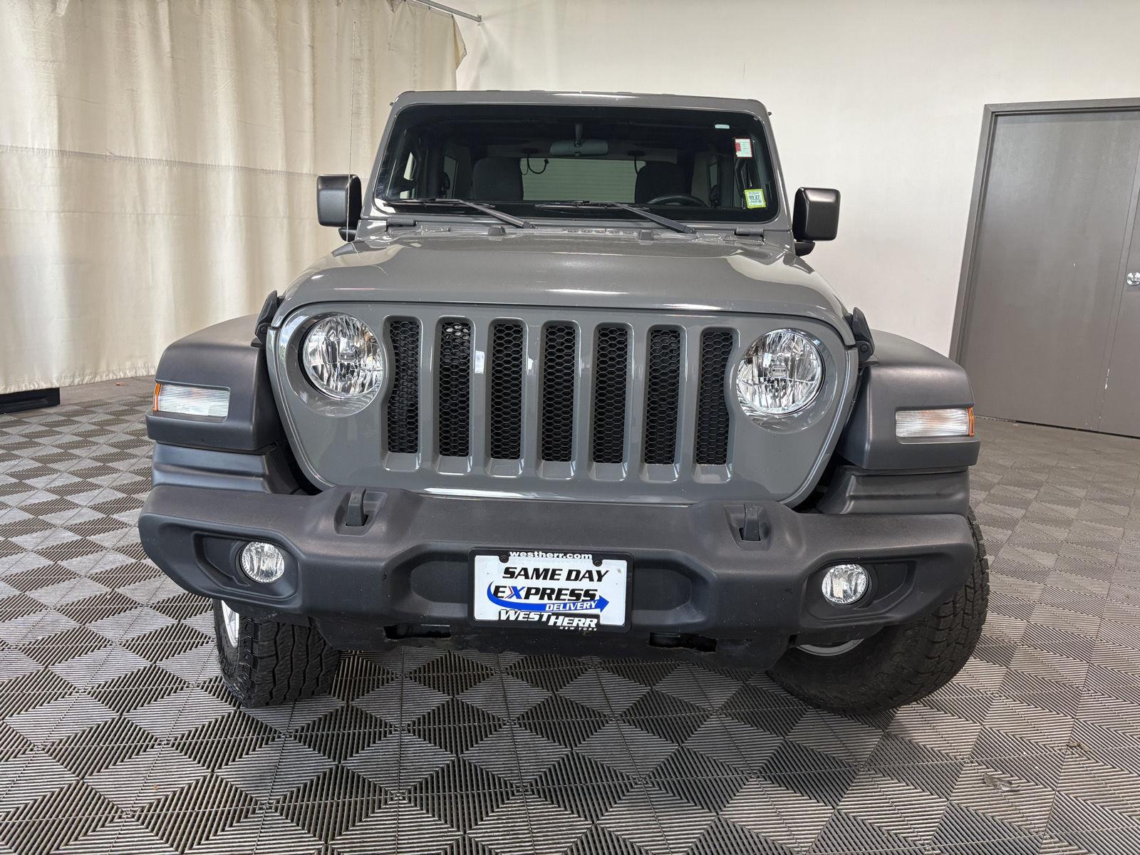 Used 2021 Sting-Gray Clearcoat Jeep Islander image 4