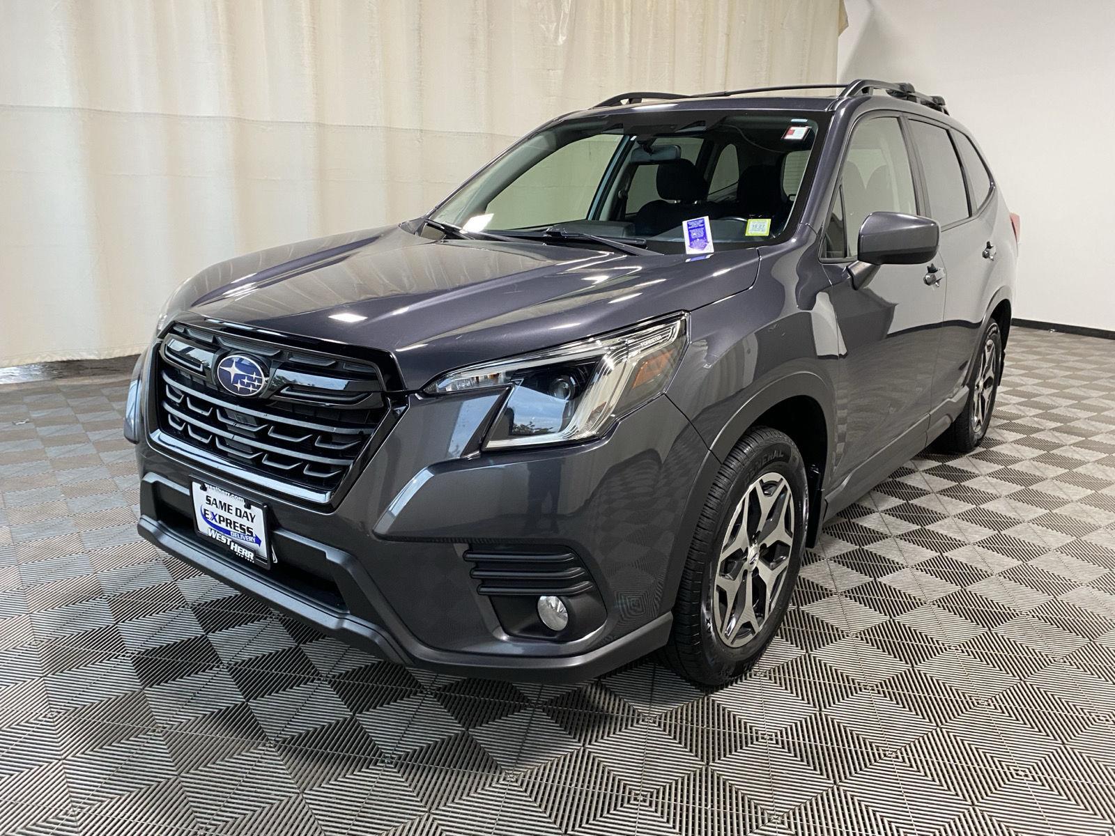 Used 2022 Magnetite Gray Metallic Subaru Premium image 4