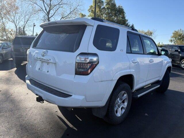 Used 2019 Super White Toyota SR5 image 15