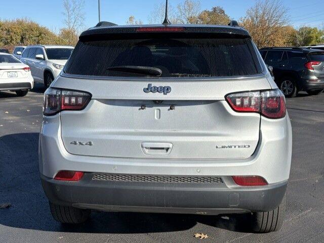 Used 2024 Silver Zynith Metallic Clearcoat Jeep Limited image 13