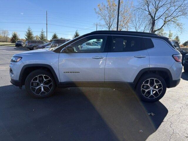 Used 2024 Silver Zynith Metallic Clearcoat Jeep Limited image 9