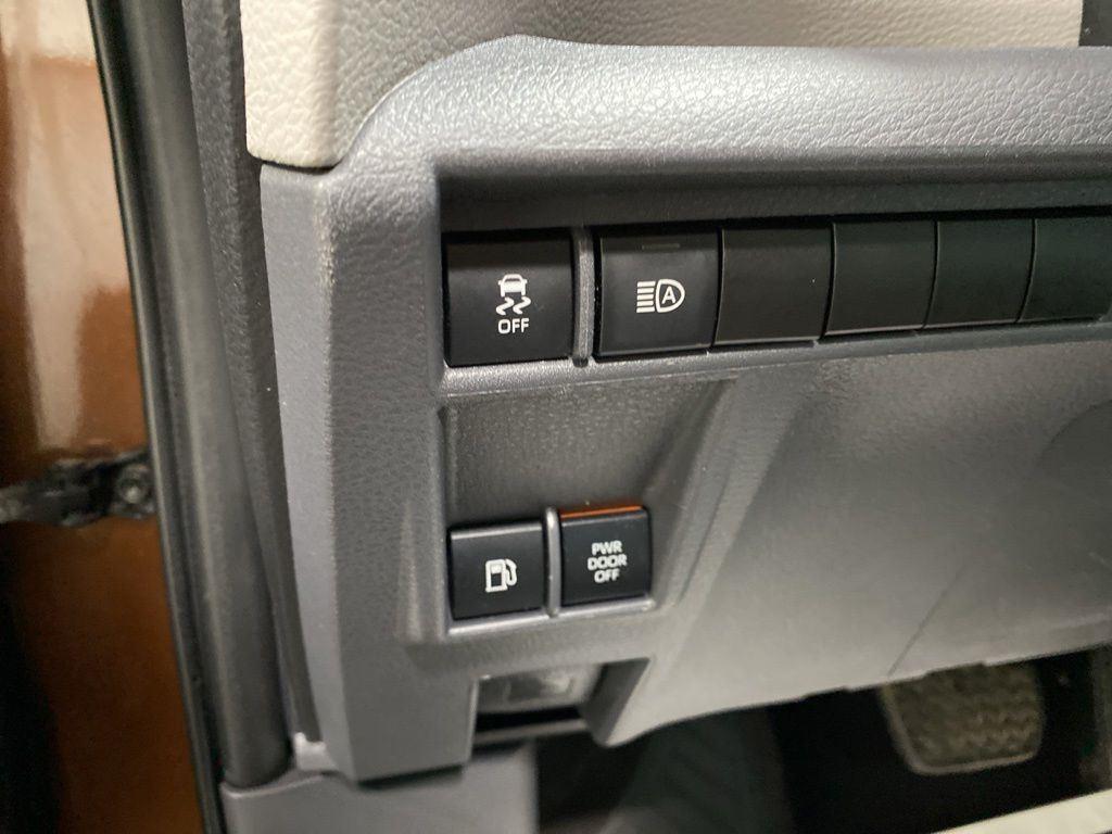 Certified Used 2022 Sunset Bronze Toyota LE image 16