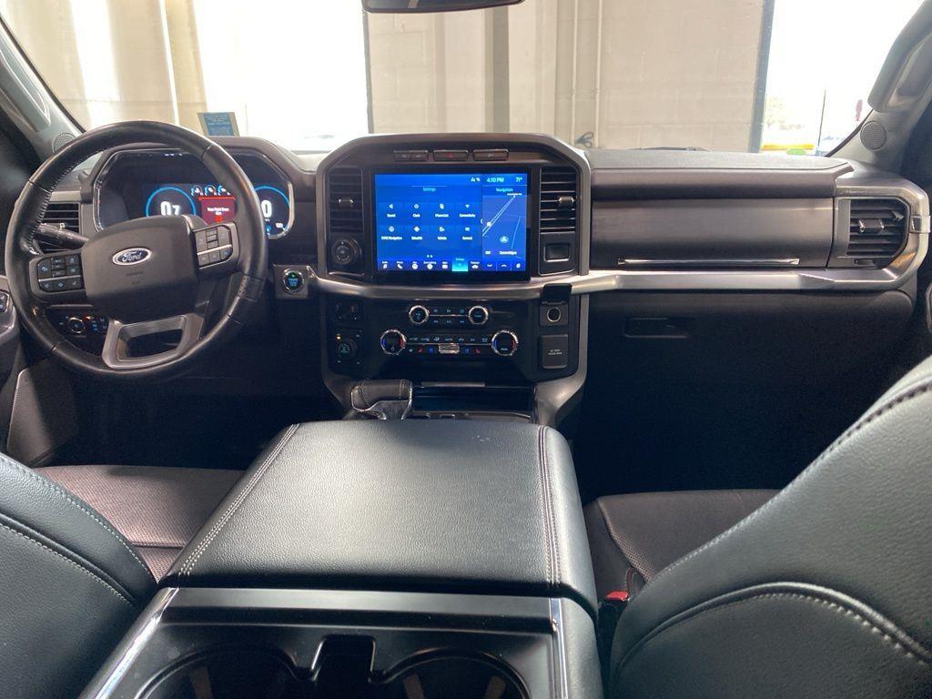 Used 2021 Black Metallic Ford LARIAT image 4