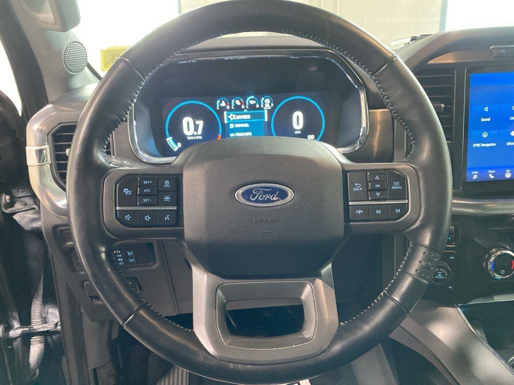 Used 2021 Black Metallic Ford LARIAT image 25
