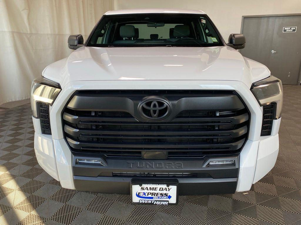 Used 2025 Ice Toyota SR5 image 3