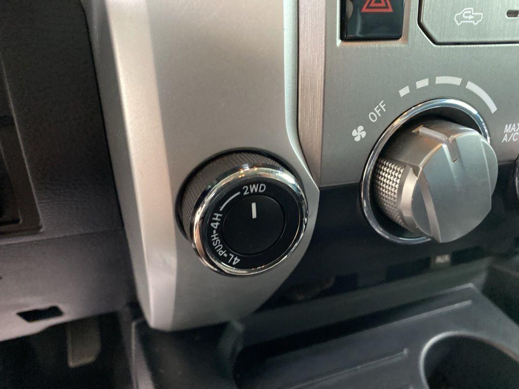 Used 2018 Quicksand Toyota SR5 image 22