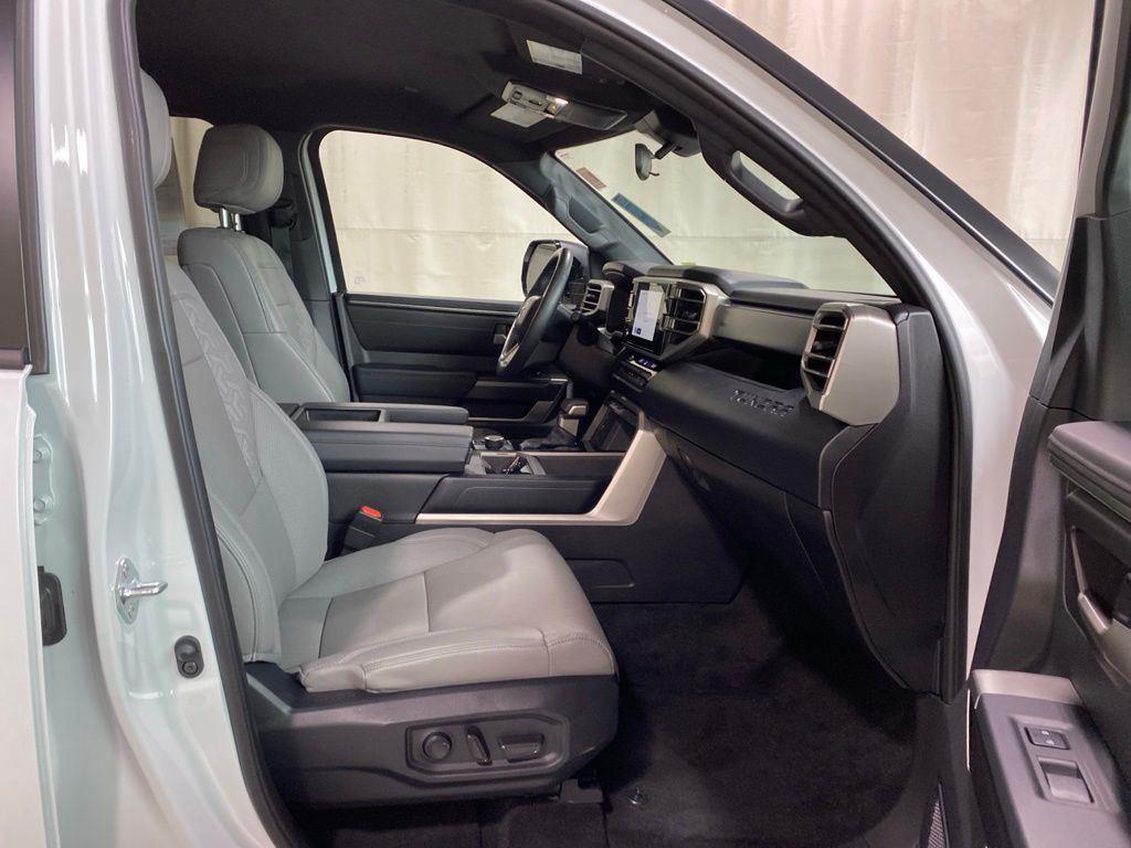 Used 2025 Ice Toyota SR5 image 14