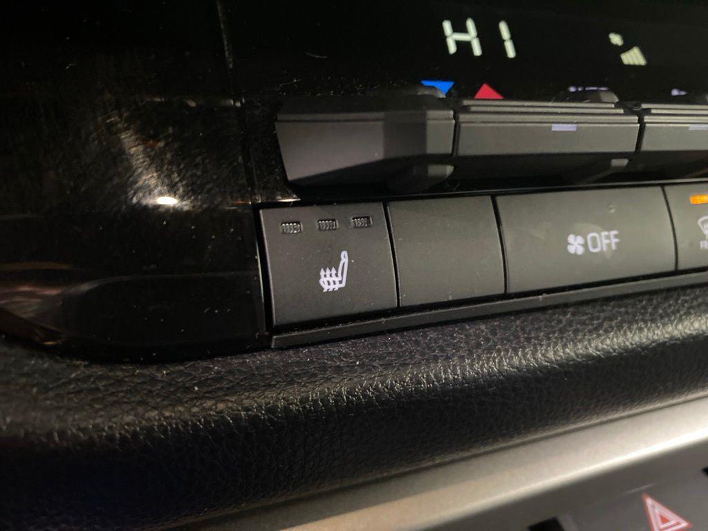 Used 2025 Ice Toyota SR5 image 27