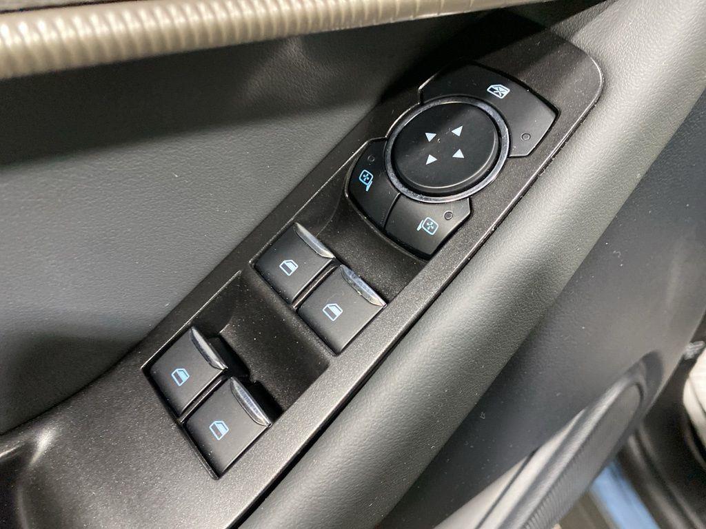 Used 2025 Vapor Blue Ford Active image 23