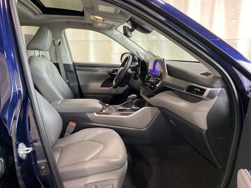 Used 2023 Gray Toyota Limited image 6