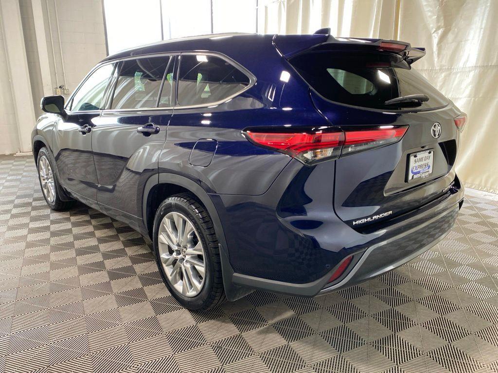 Used 2023 Gray Toyota Limited image 9