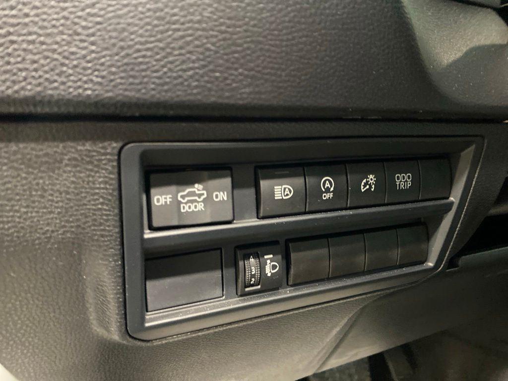 Used 2025 Ice Toyota SR5 image 15