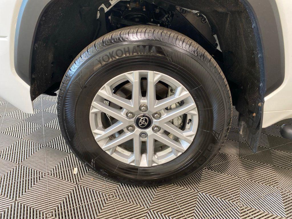 Used 2025 Ice Toyota SR5 image 16