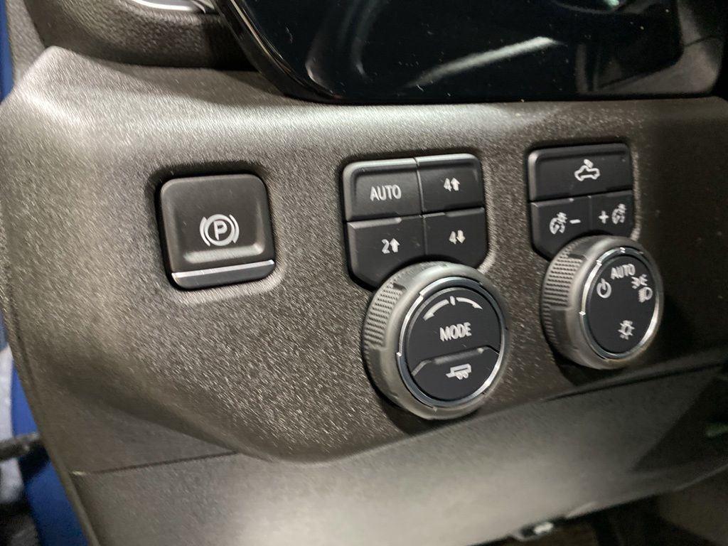 Used 2024 Lakeshore Blue Chevrolet LT image 21
