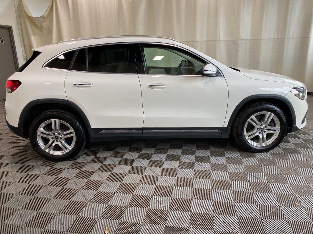 Used 2022 Polar White Mercedes-Benz GLA 250 image 15