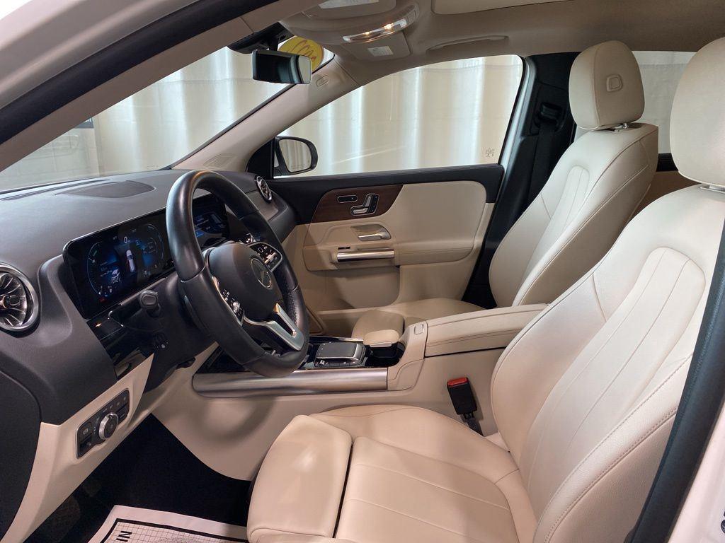 Used 2022 Polar White Mercedes-Benz GLA 250 image 6
