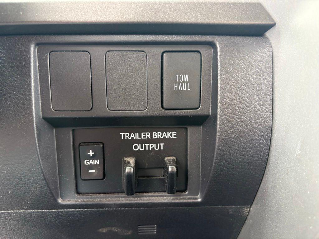 Used 2021 Midnight Black Metallic Toyota SR5 image 9