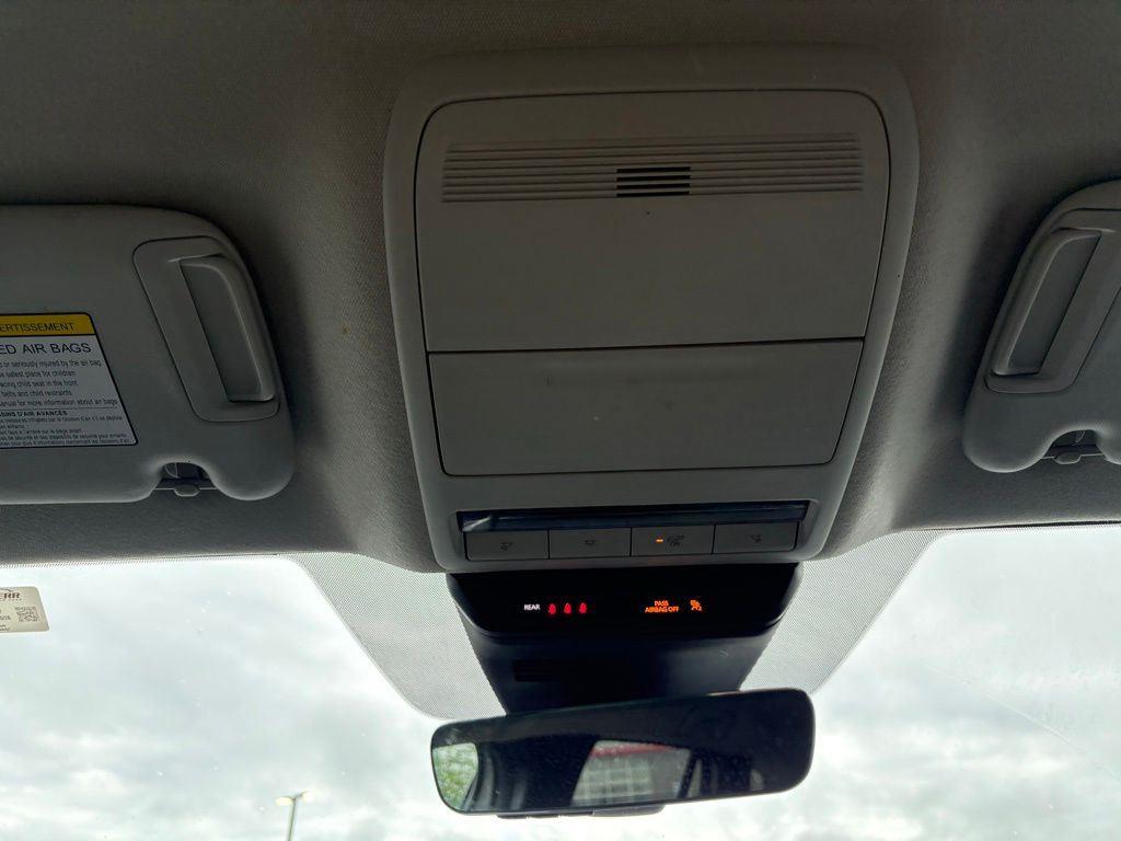 Used 2024 Pearl Mazda 2.5 S Select Package image 7