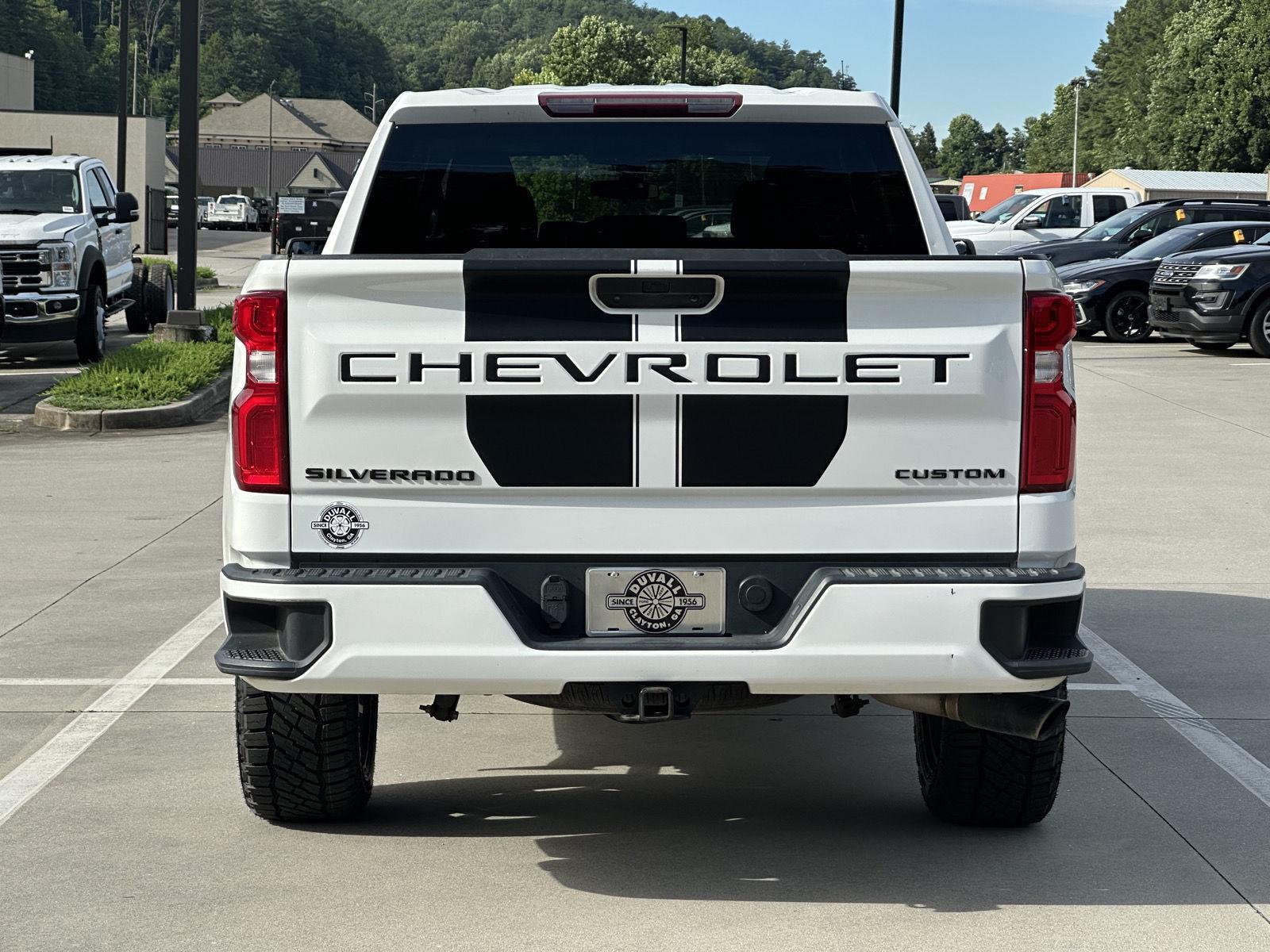 Used 2022 Summit White Chevrolet Custom image 6