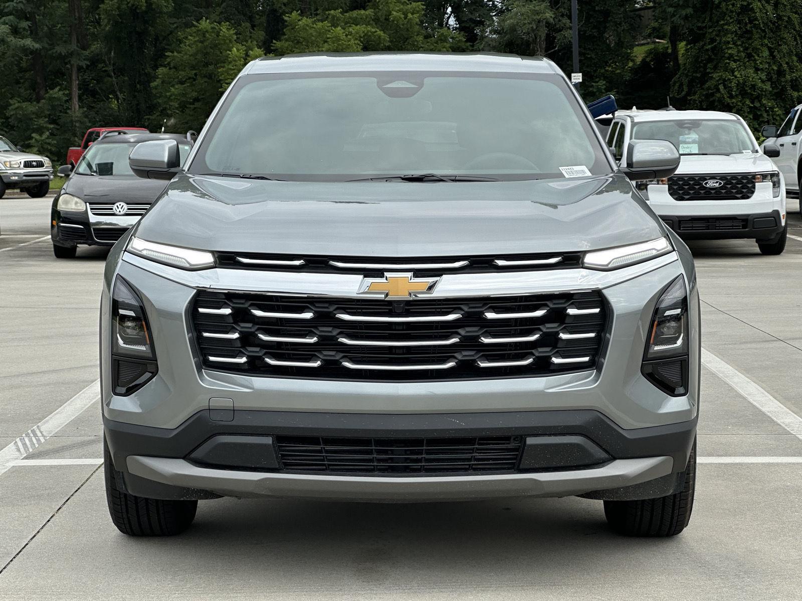 2027 Chevrolet Equinox LT - Photo 2
