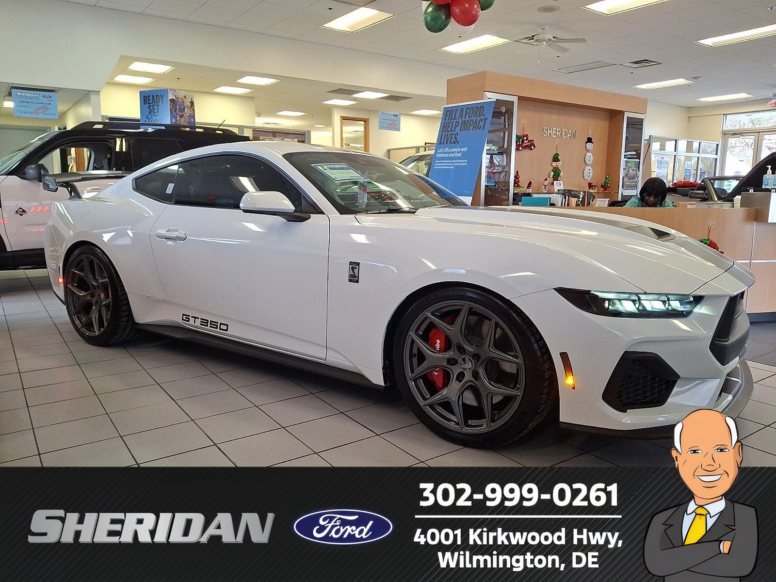 Oxford White 2025 Ford Mustang Coupe Rear-Wheel Drive 6-Speed Manual
