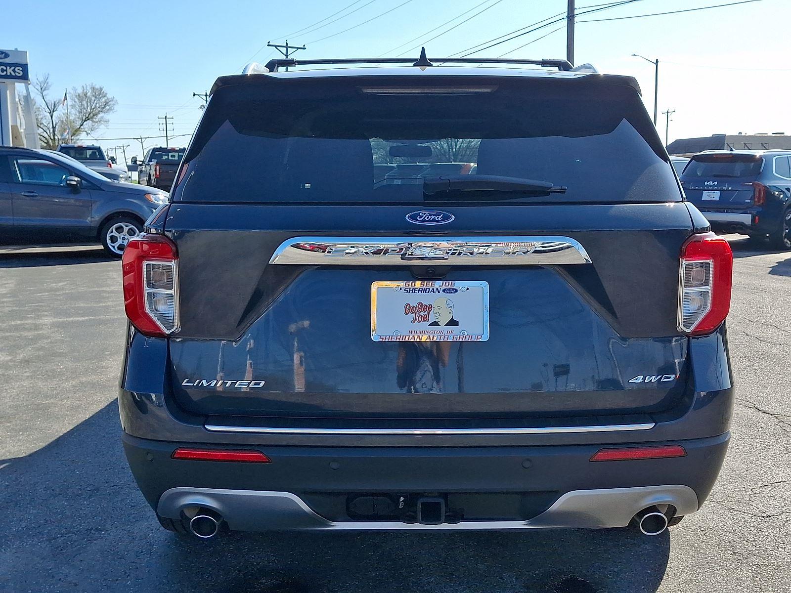 View vehicle photo 5