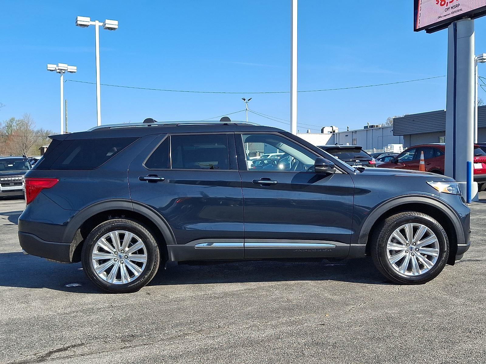 View vehicle photo 7