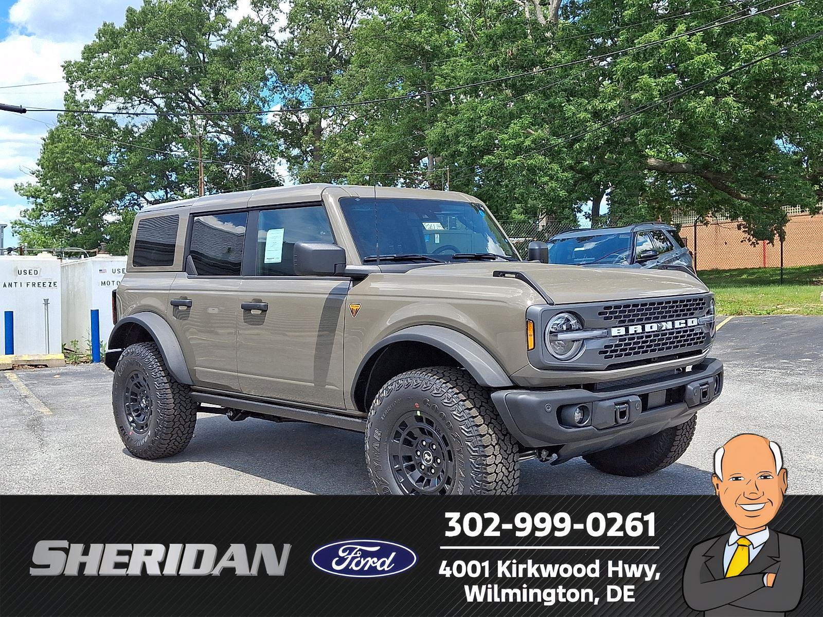 Marsh Gray 2026 Ford Bronco SUV / Crossover Four-Wheel Drive 7-Speed Manual