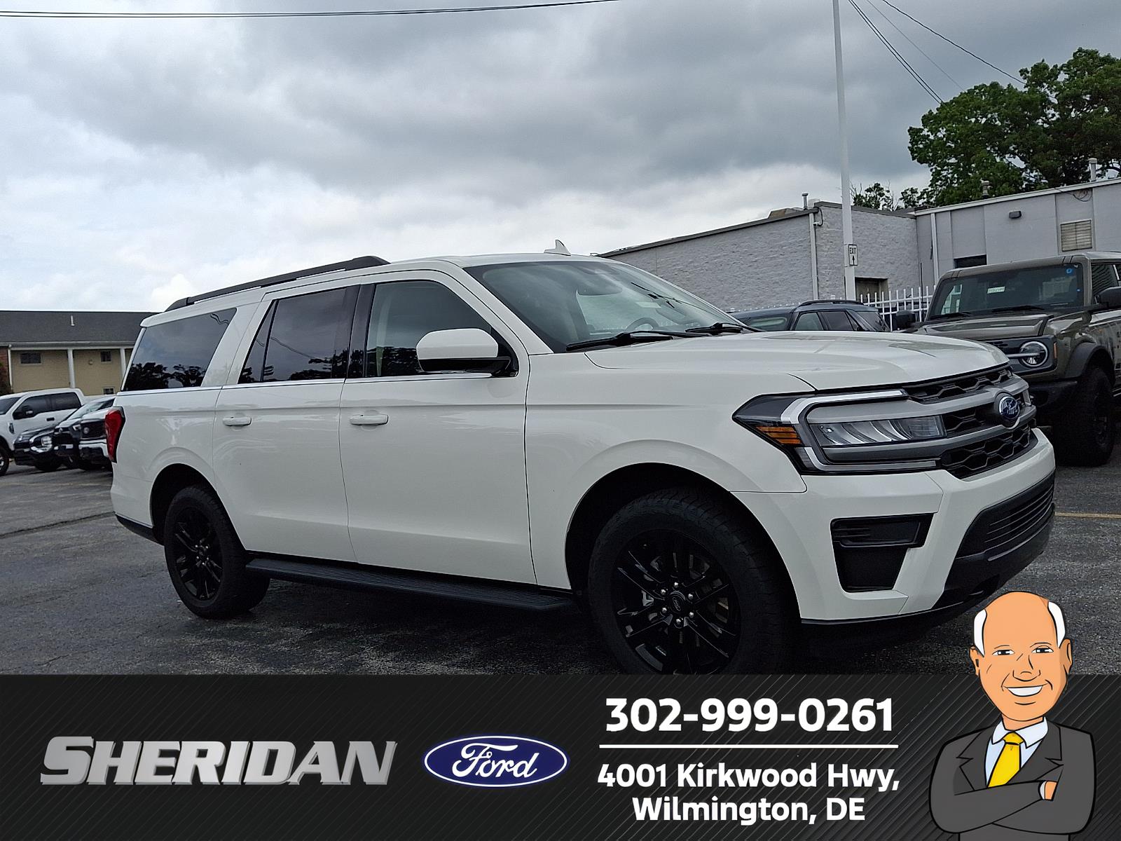 Star White Metallic Tri-Coat 2024 Ford Expedition SUV / Crossover Four-Wheel Drive Automatic