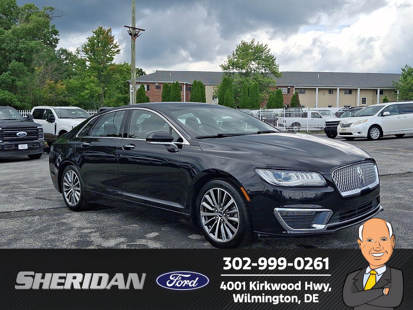Infinite Black Metallic 2020 Lincoln MKZ Sedan Front-Wheel Drive 6-Speed Automatic