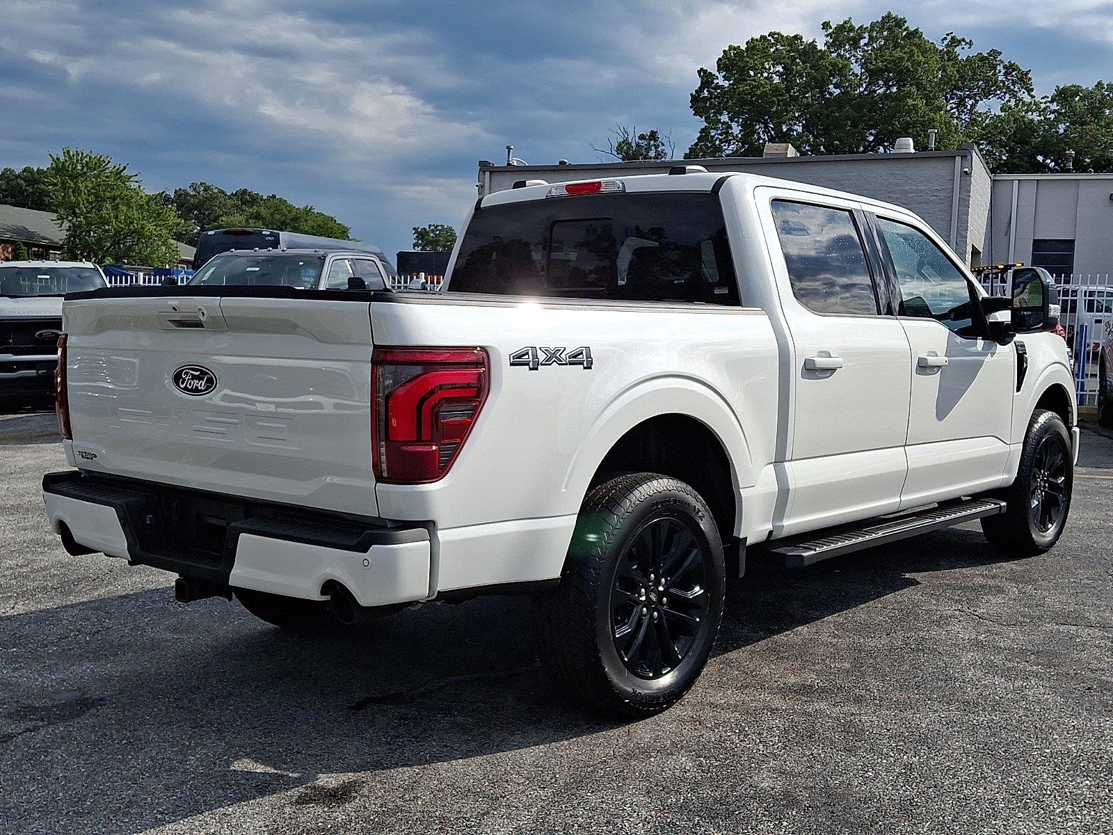 View vehicle photo 6