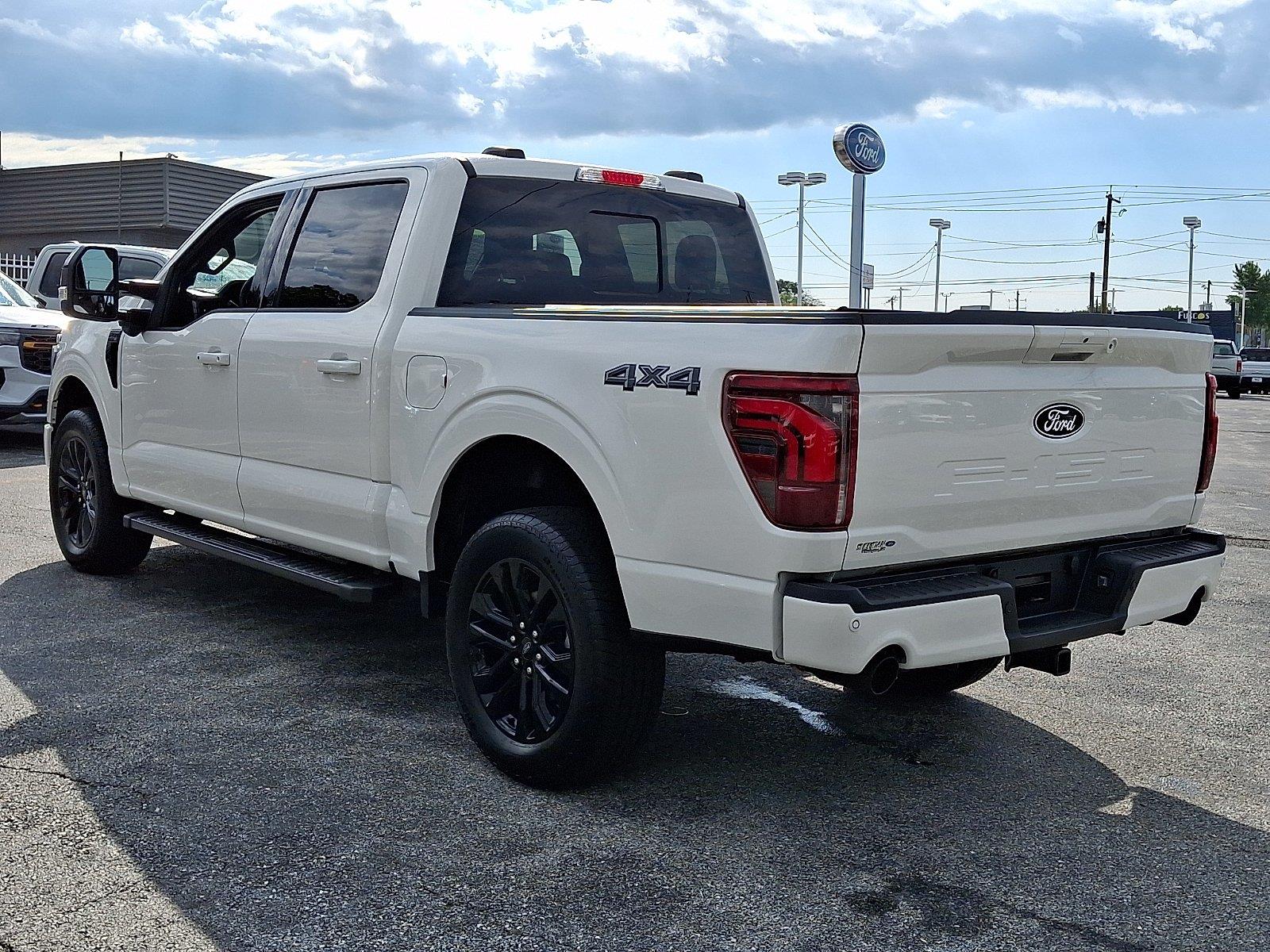 View vehicle photo 4