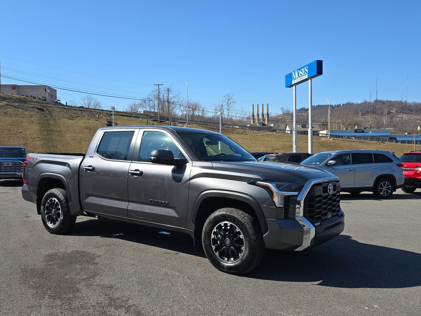 2026 Toyota Tundra SR5 CrewMax Cab 4WD