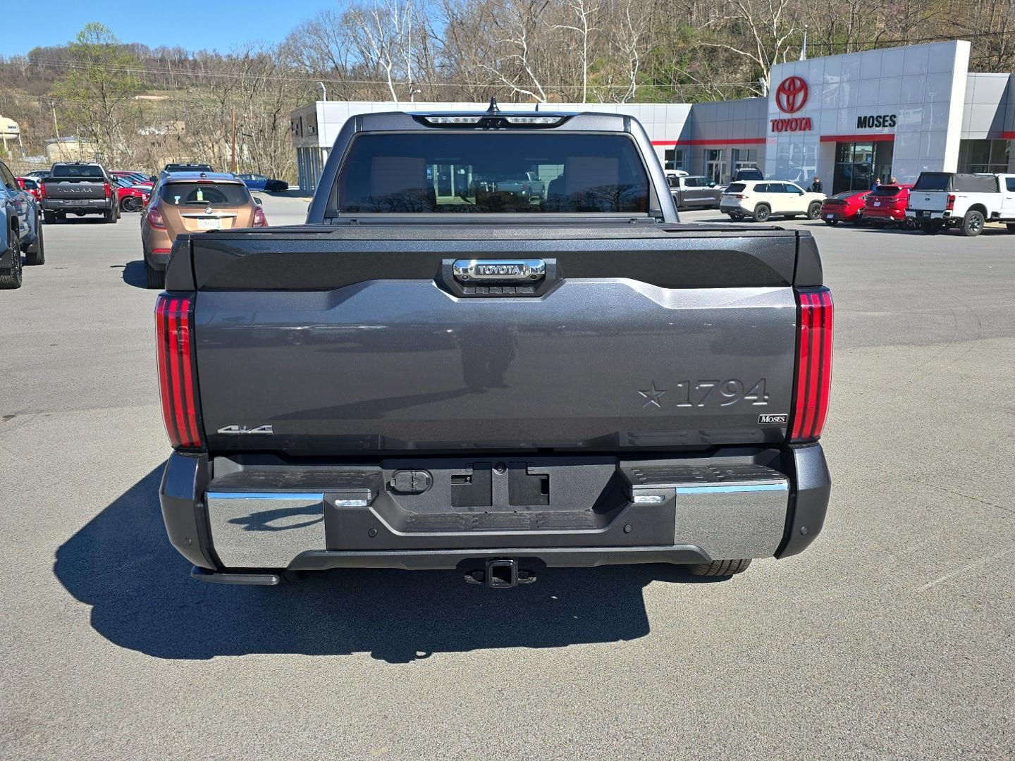 View vehicle photo 7