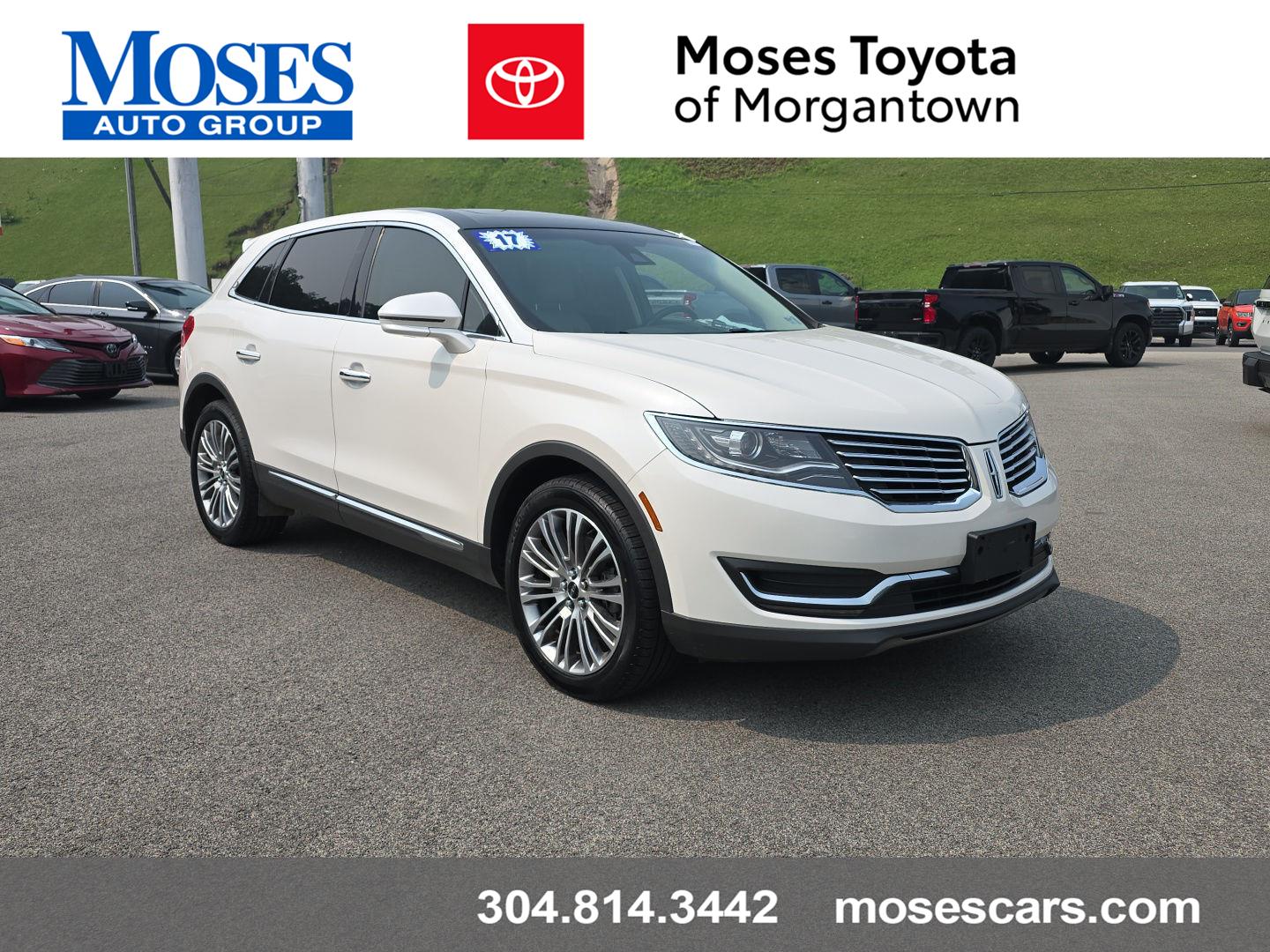 White Platinum Metallic Tri-Coat 2017 Lincoln MKX SUV / Crossover All-Wheel Drive 6-Speed Automatic